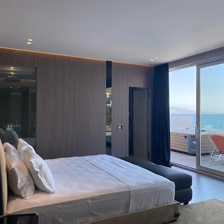 Demi 4* Sarandë