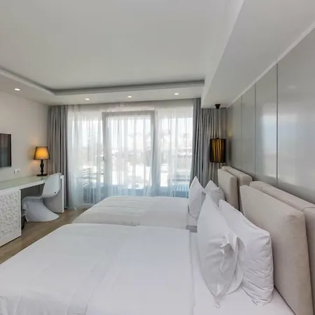 ホテル Demi Sarandë