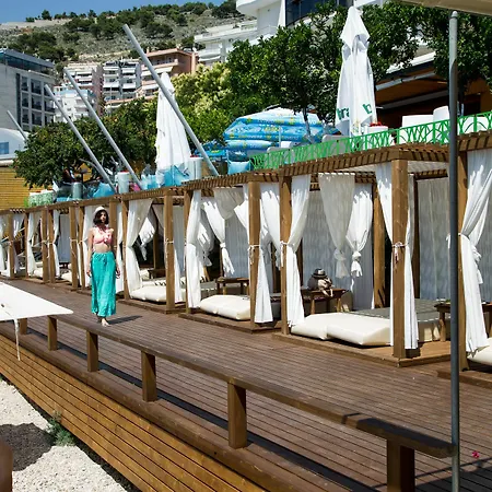Demi Sarandë