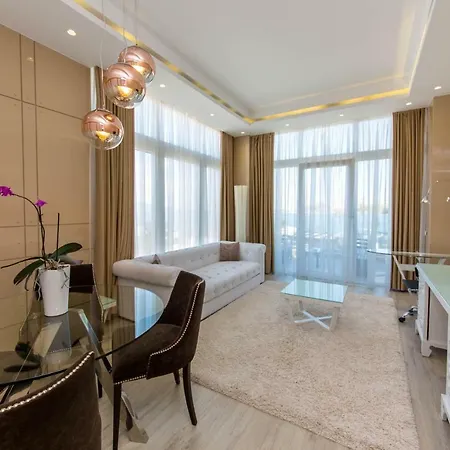 Demi 4* Sarandë