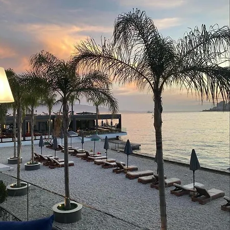 Demi Hotel 4*