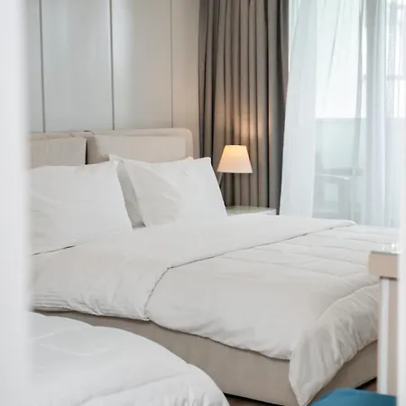 Demi Hotel